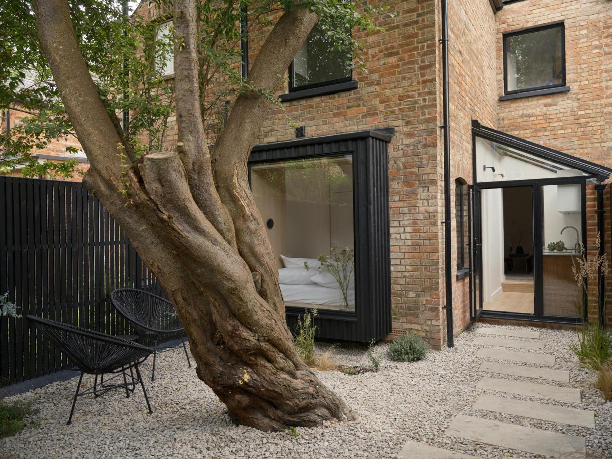 Japandi Escape 3br Designer Flat With Garden Oxford