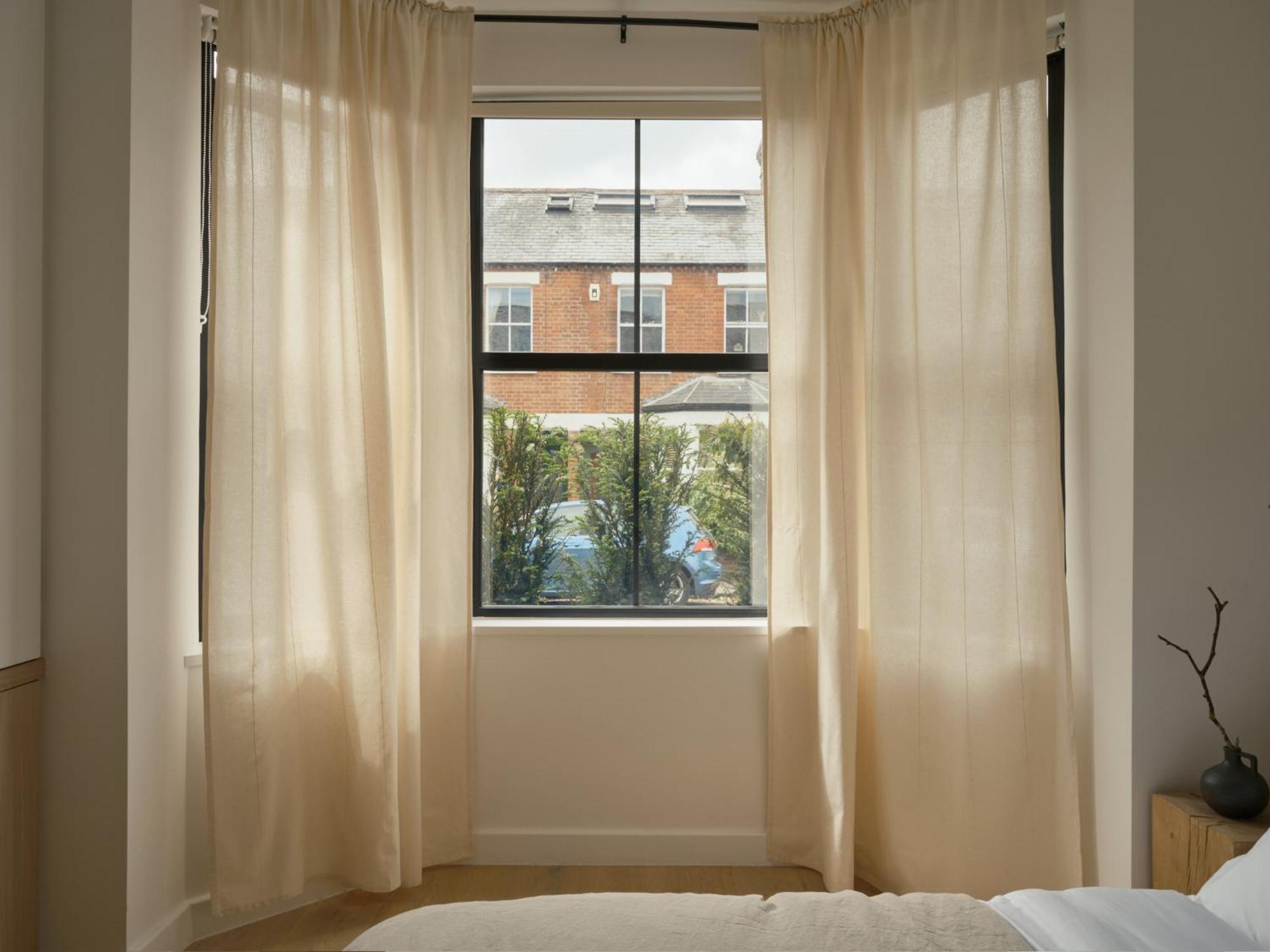 Japandi Escape 3br Designer Flat With Garden Apartment Oxford